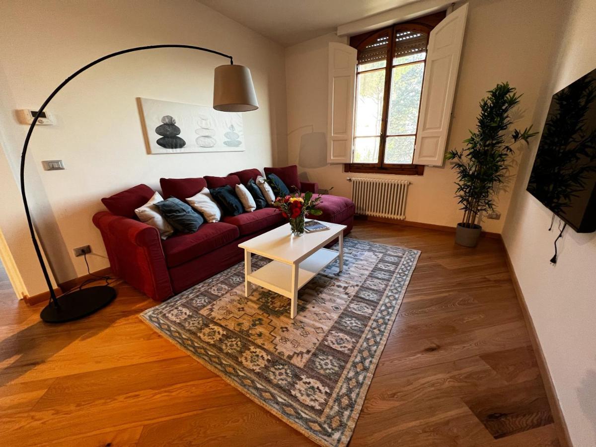 Chic Apt In Villa - Dolcevita Holiday Φλωρεντία Εξωτερικό φωτογραφία