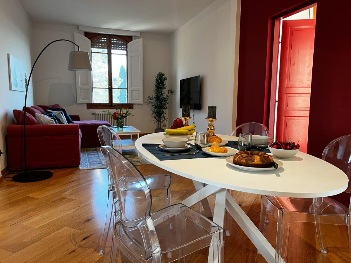 Chic Apt In Villa - Dolcevita Holiday Φλωρεντία Εξωτερικό φωτογραφία