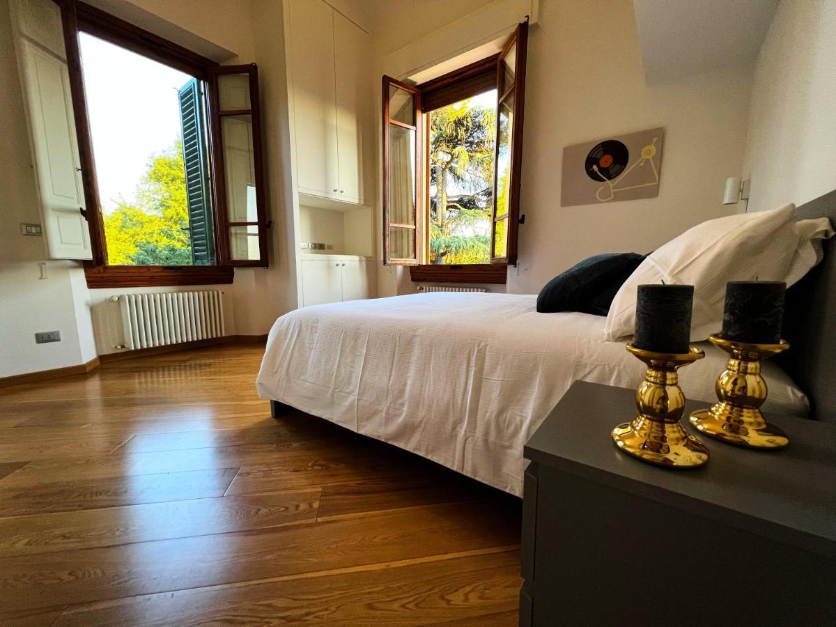Chic Apt In Villa - Dolcevita Holiday Φλωρεντία Εξωτερικό φωτογραφία