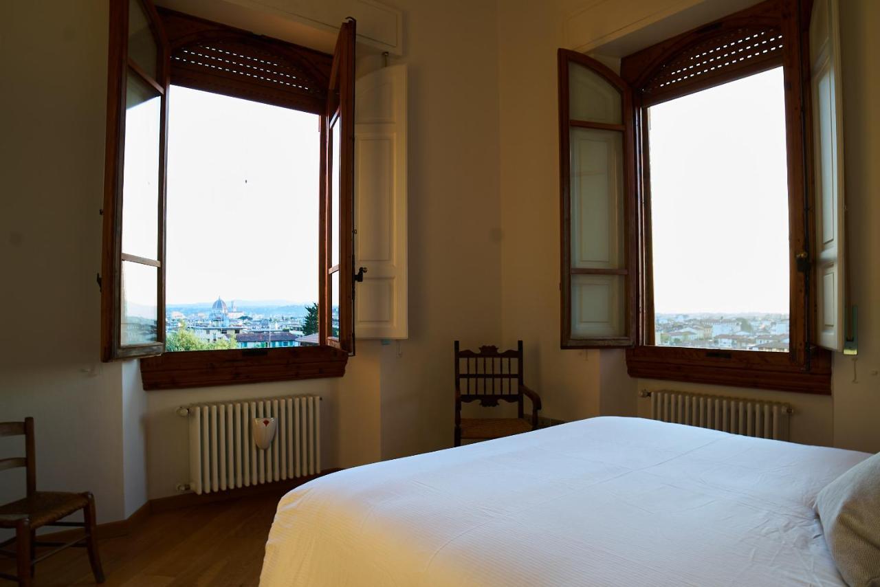 Chic Apt In Villa - Dolcevita Holiday Φλωρεντία Εξωτερικό φωτογραφία