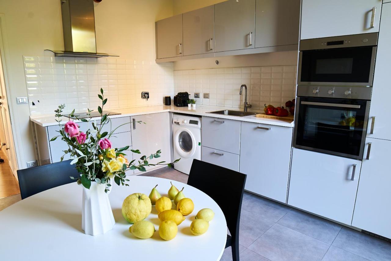Chic Apt In Villa - Dolcevita Holiday Φλωρεντία Εξωτερικό φωτογραφία
