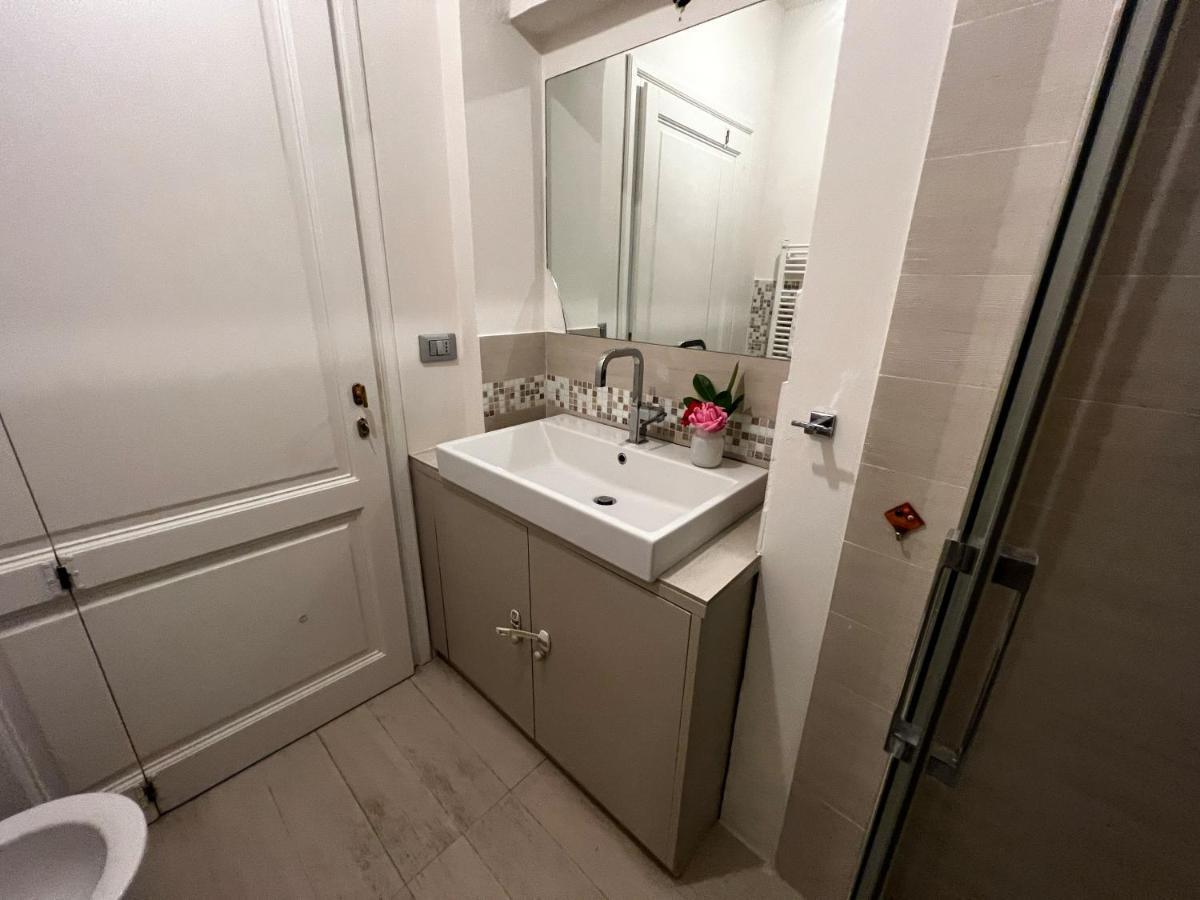 Chic Apt In Villa - Dolcevita Holiday Φλωρεντία Εξωτερικό φωτογραφία
