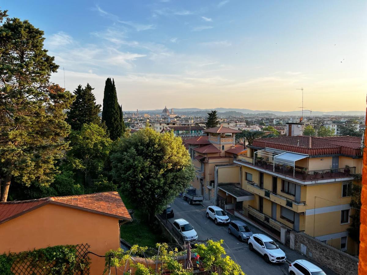 Chic Apt In Villa - Dolcevita Holiday Φλωρεντία Εξωτερικό φωτογραφία